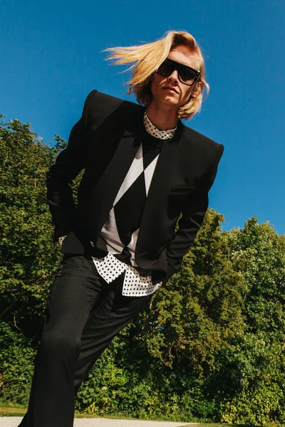 Look 25